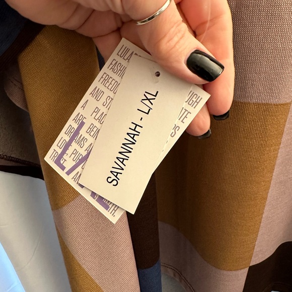 Luluroe Savannah Kaftan - Picture 5 of 7